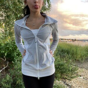 Lululemon | Retro Grey & White Jacket